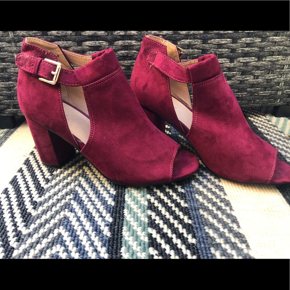 Brand new purple open toe booties!